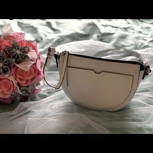 Express Crossbody bag